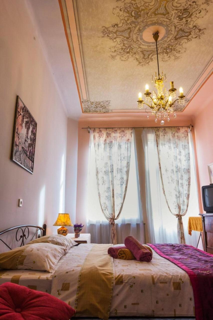 Vintage Apartment 2 Rooms With Balcony Leópolis Exterior foto
