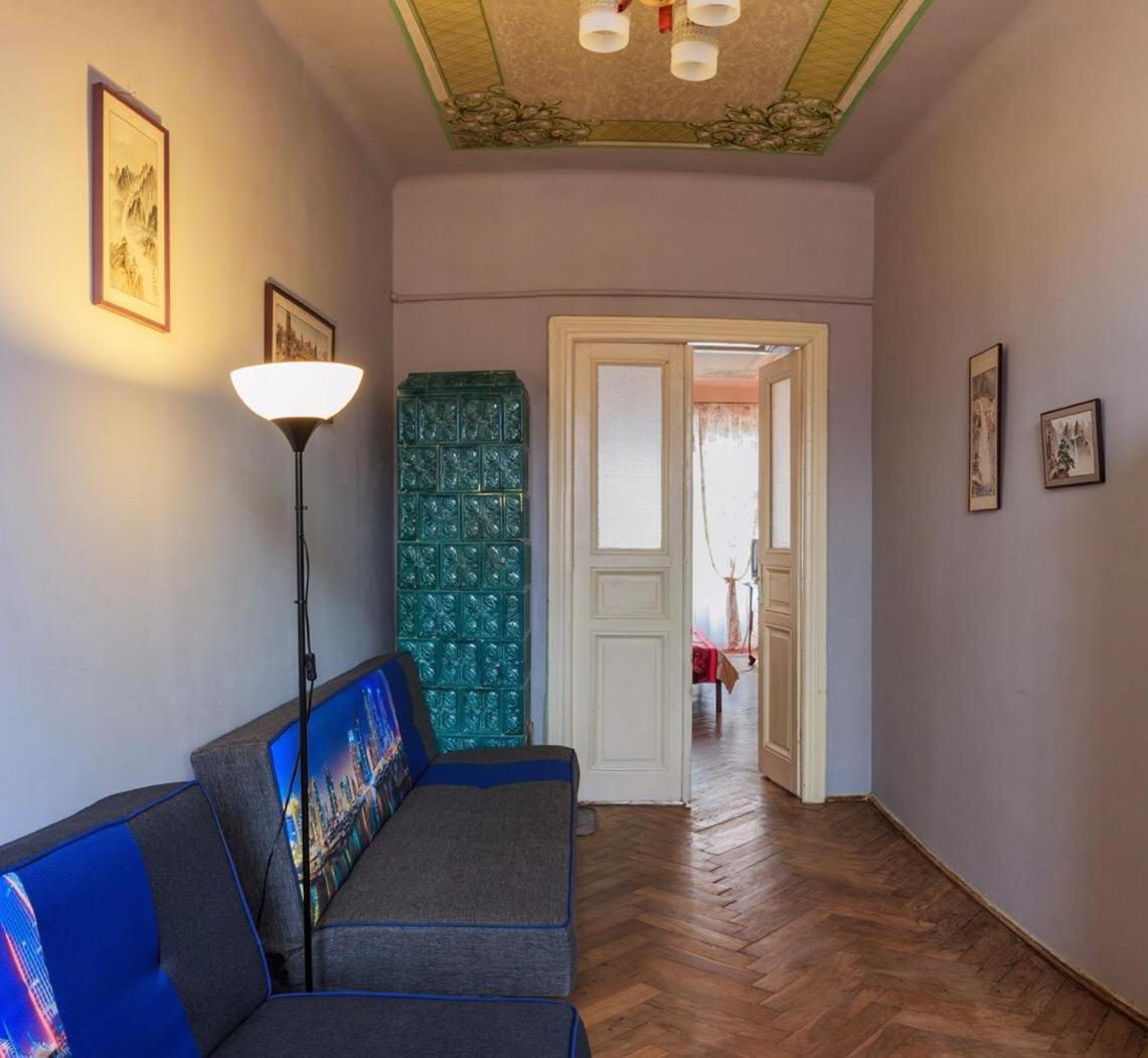 Vintage Apartment 2 Rooms With Balcony Leópolis Exterior foto